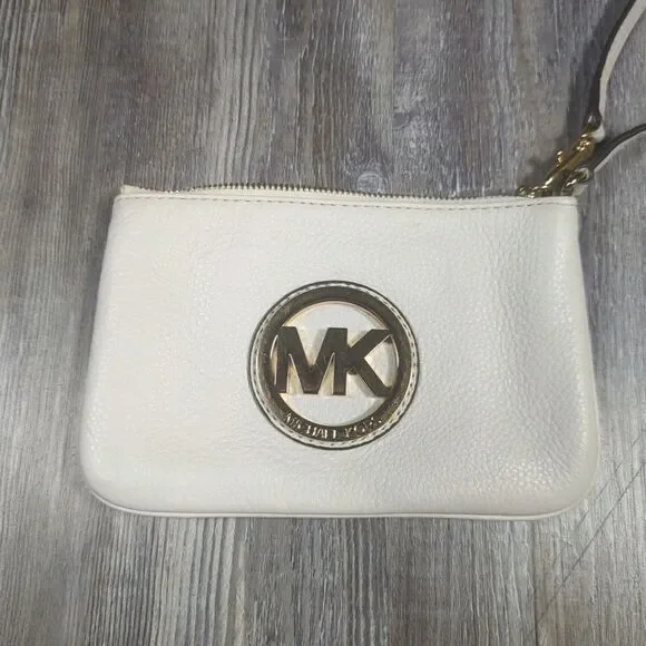Michael Kors Fulton Wristlet Cream And Gold Zip Wallet MK Mini Purse - Picture 2 of 12